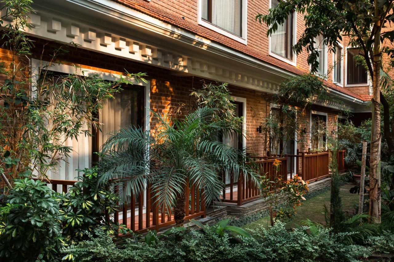 Hotel Thrive, A Tropical Courtyard Kathmandu Exterior foto